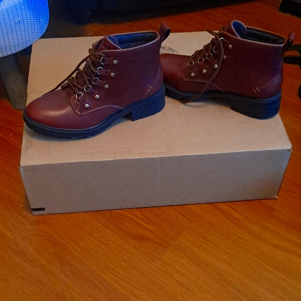Fall boots